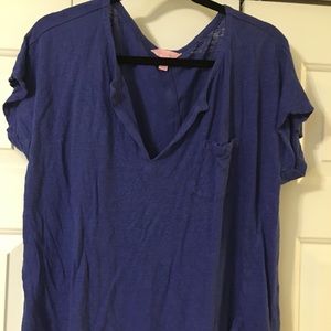 Lilly Pulitzer navy linen pocket T-shirt